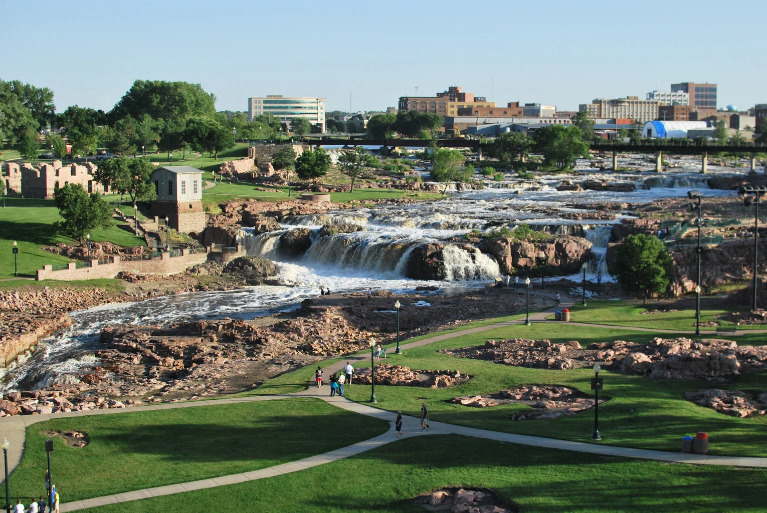 Sioux Falls Regional, Joe Foss Field Airport (KFSD / FSD)