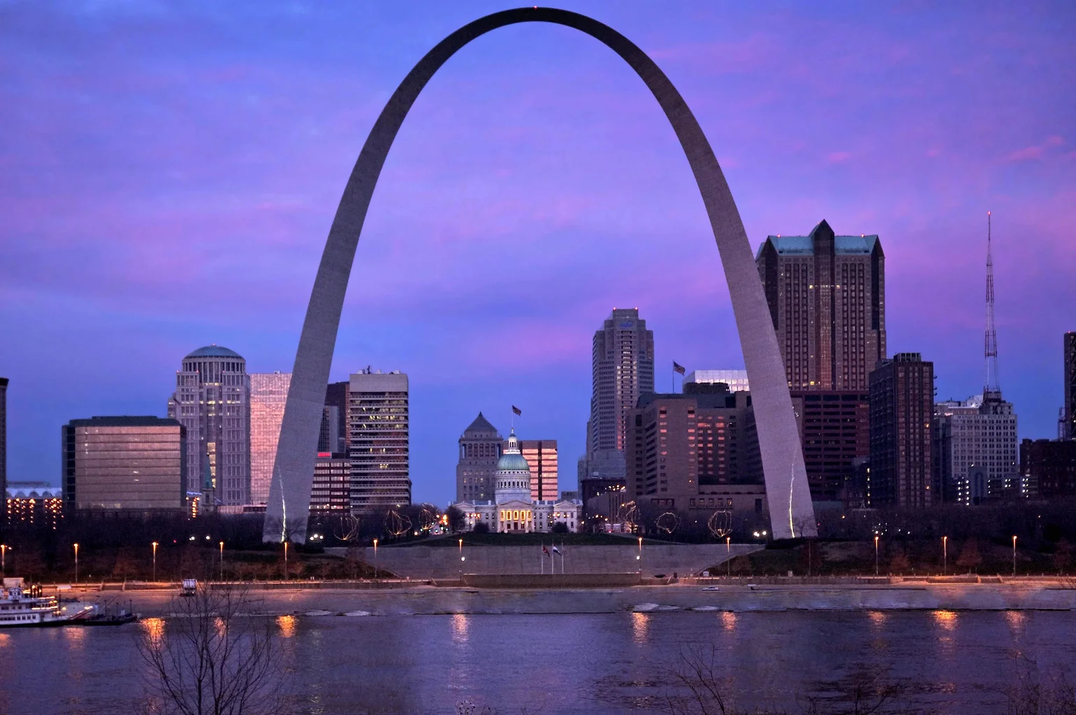 Spirit Of St Louis (KSUS / SUS)