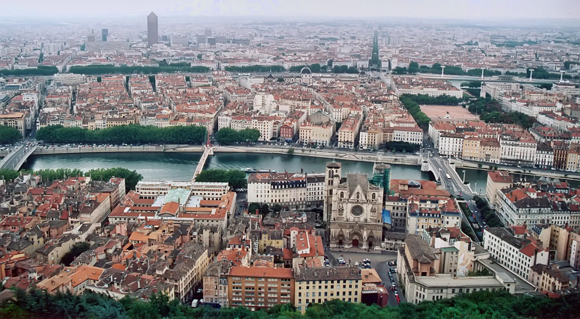 Lyon Bron (LFLY / LYN)
