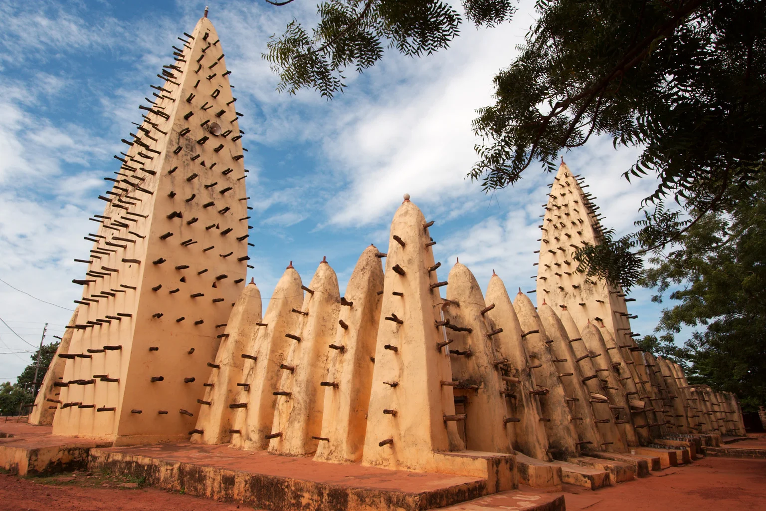 Bobo Dioulasso Airport (DFOO / BOY)