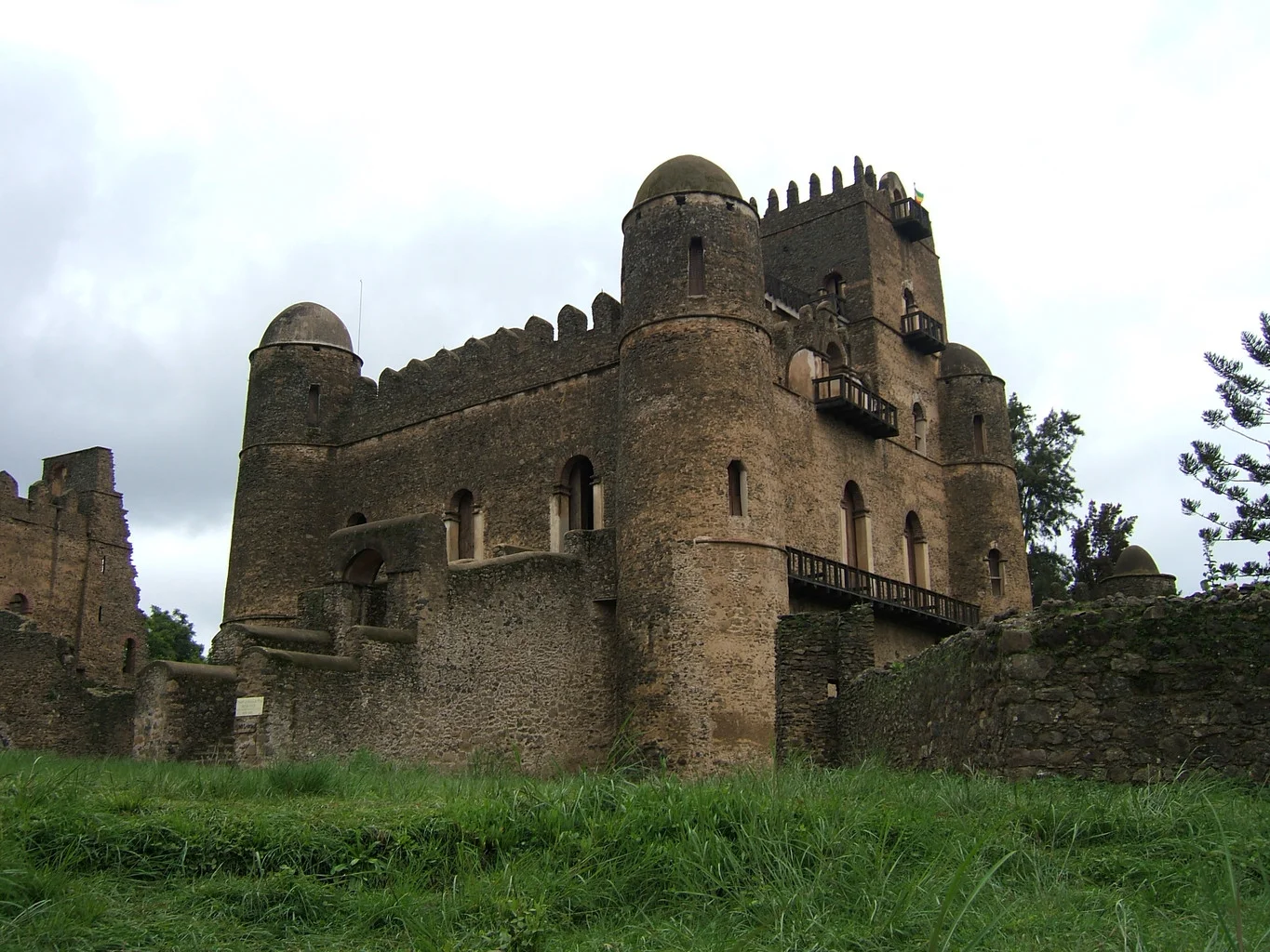 Gonder Azezo-Atse Tewodros Airport (HAGN / GDQ)