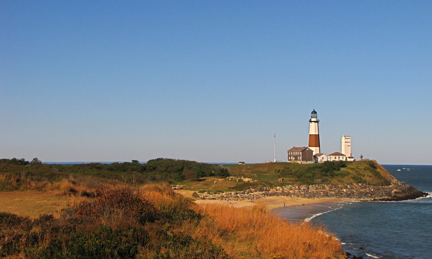 Republic Long Island (KFRG / FRG)