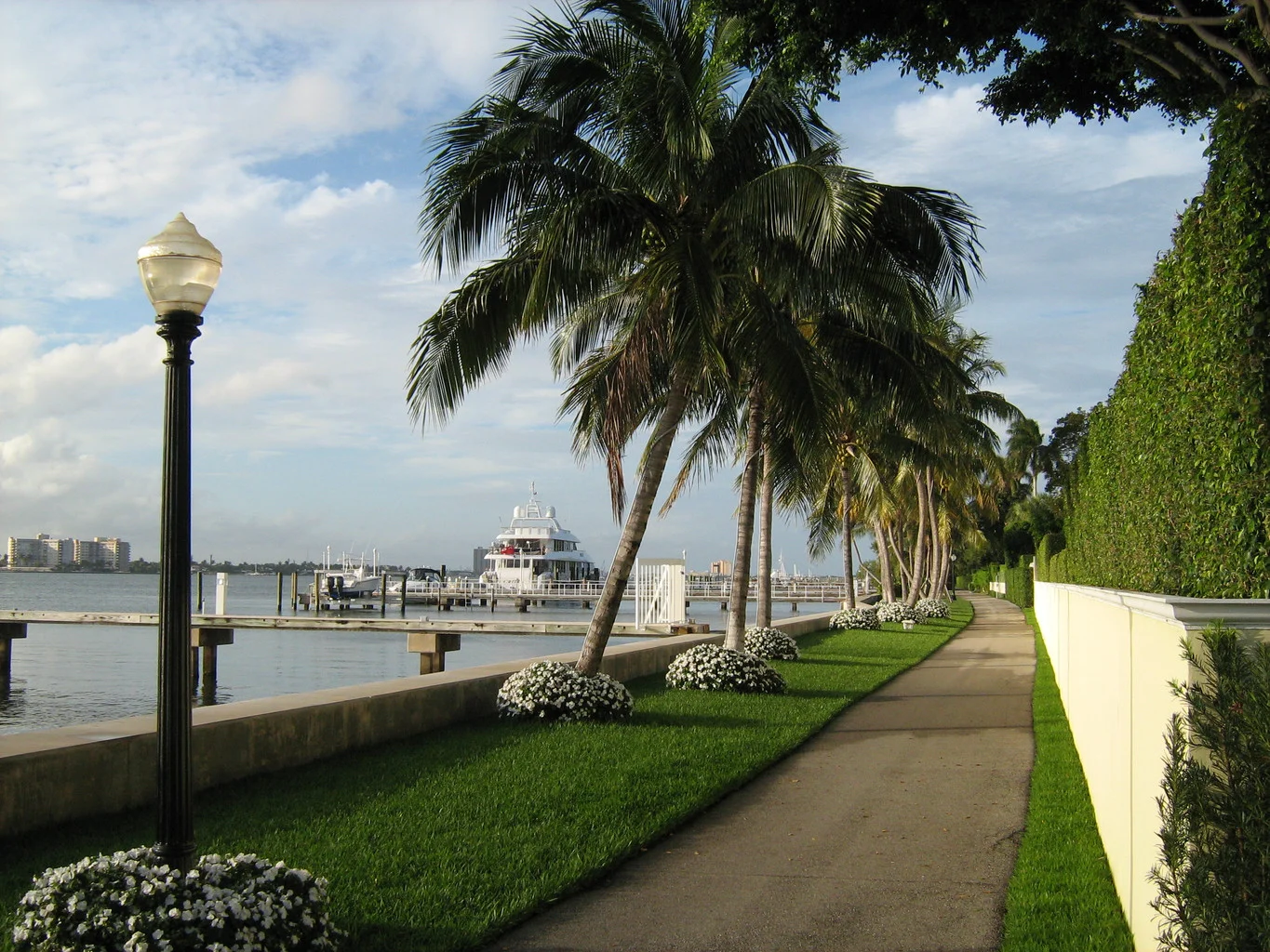 Palm Beach International Airport (KPBI / PBI)